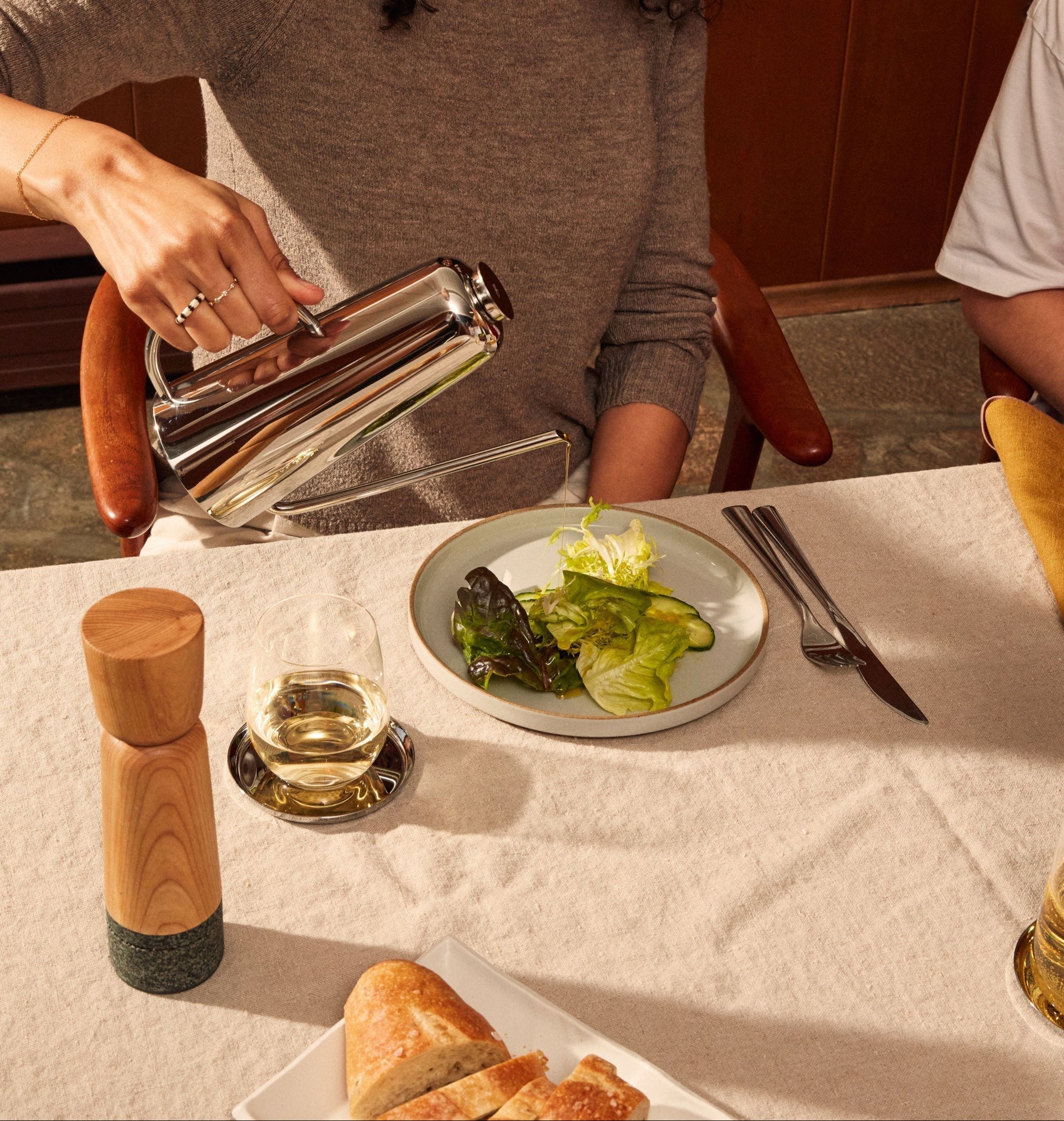 Dripless Steel Olive Oil Dispenser by Bella Cucina – Kitchen Accessories