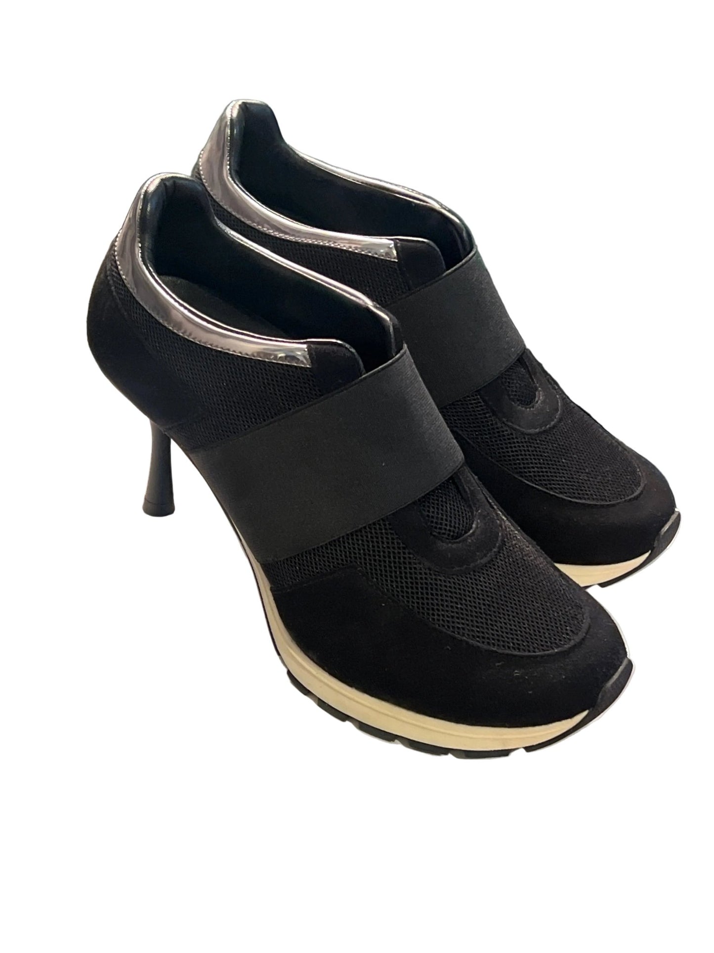 Vintage Clothing: Sneex Black Shoes by Bella Cucina –