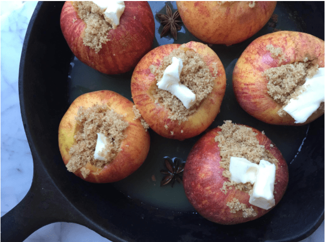 Baked Apples with Chocolate Hazelnut Sauce - Bella Cucina