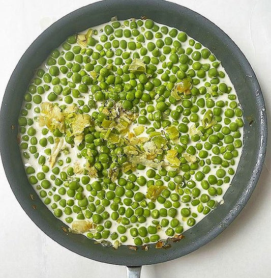 Mint & Pistachio Pesto Creamed Peas