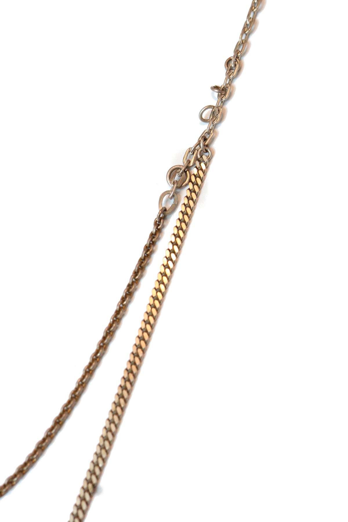 Vintage chain link necklace link detail at Bella Cucina