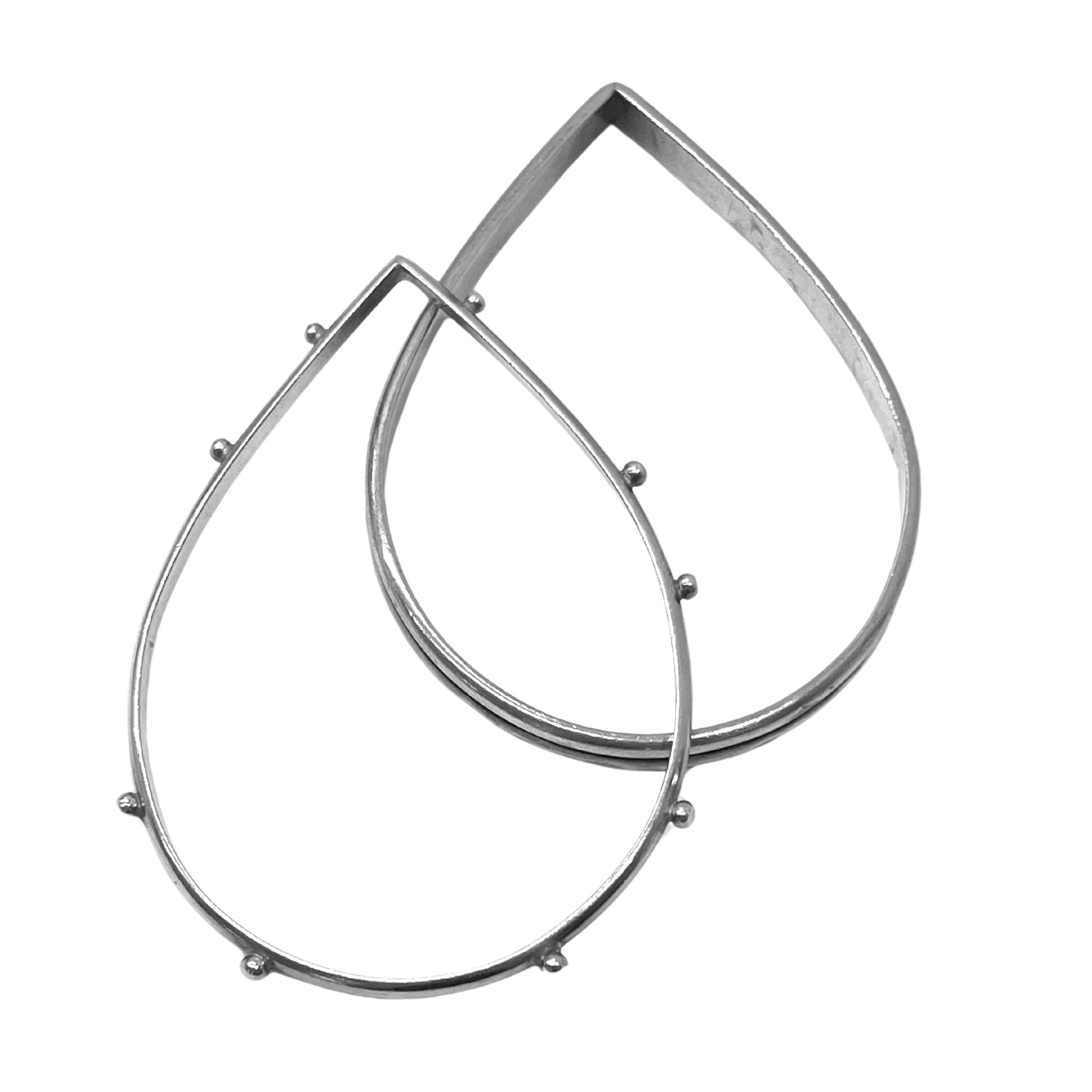 Anna Sheffield Teardrop Bangles by Bella Cucina – Bracelet
