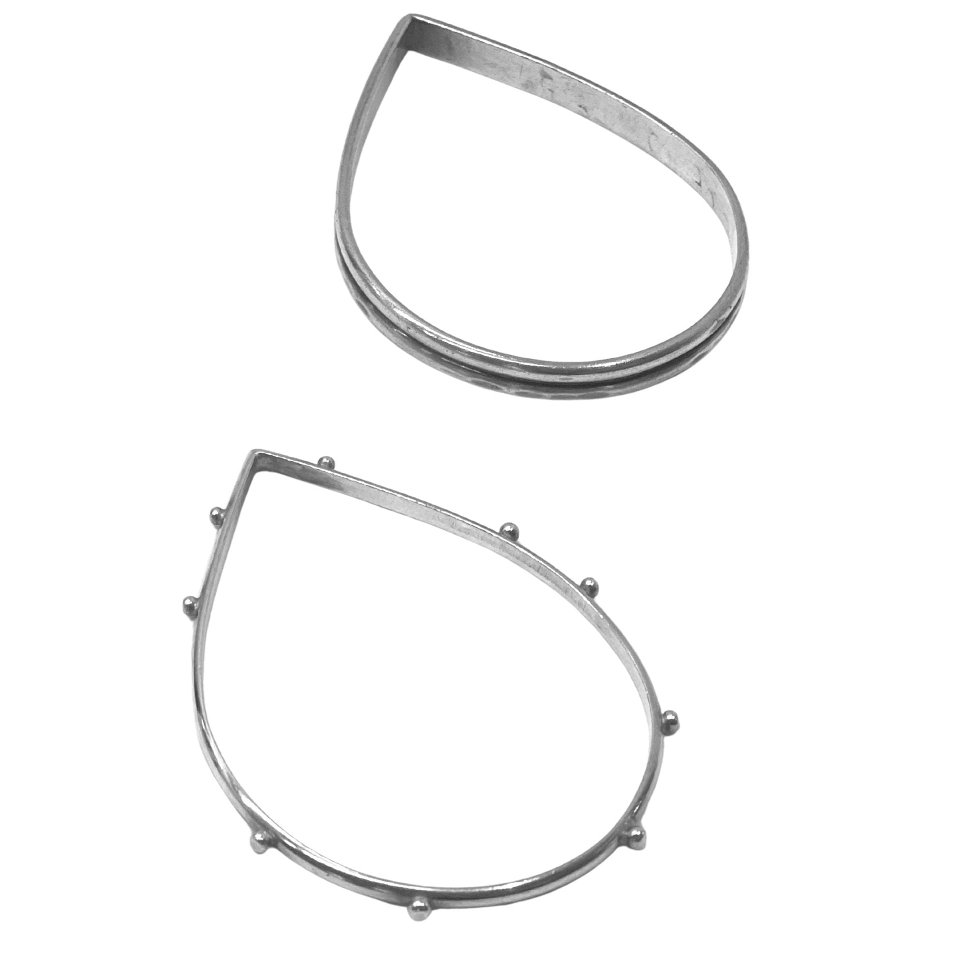 Anna Sheffield Teardrop Bangles by Bella Cucina – Bracelet