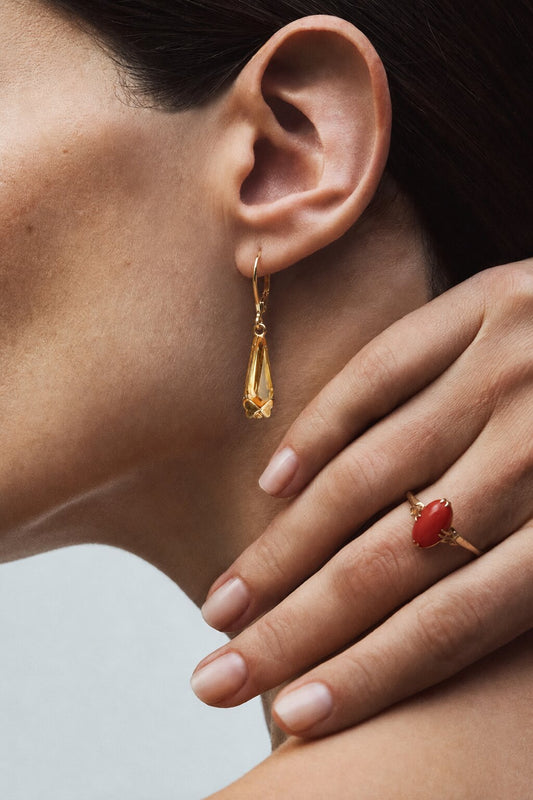Jewelry: Ring vintage 14K gold with Carnelian stone