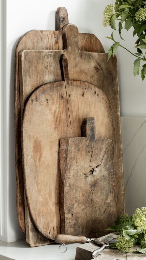 Vintage Bread Boards by Bella Cucina – Servingware