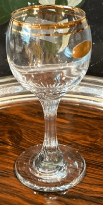 Vintage clear glasses with Gold rim - set of 6 by Bella Cucina – Glassware: Vintage wine glasses