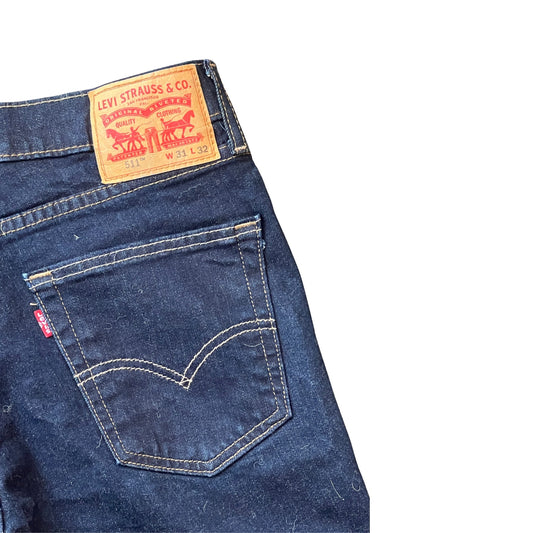 Vintage Clothing: Vintage Denim Levis, The Dark Rinse by Bella Cucina – Vintage Clothing: Denim