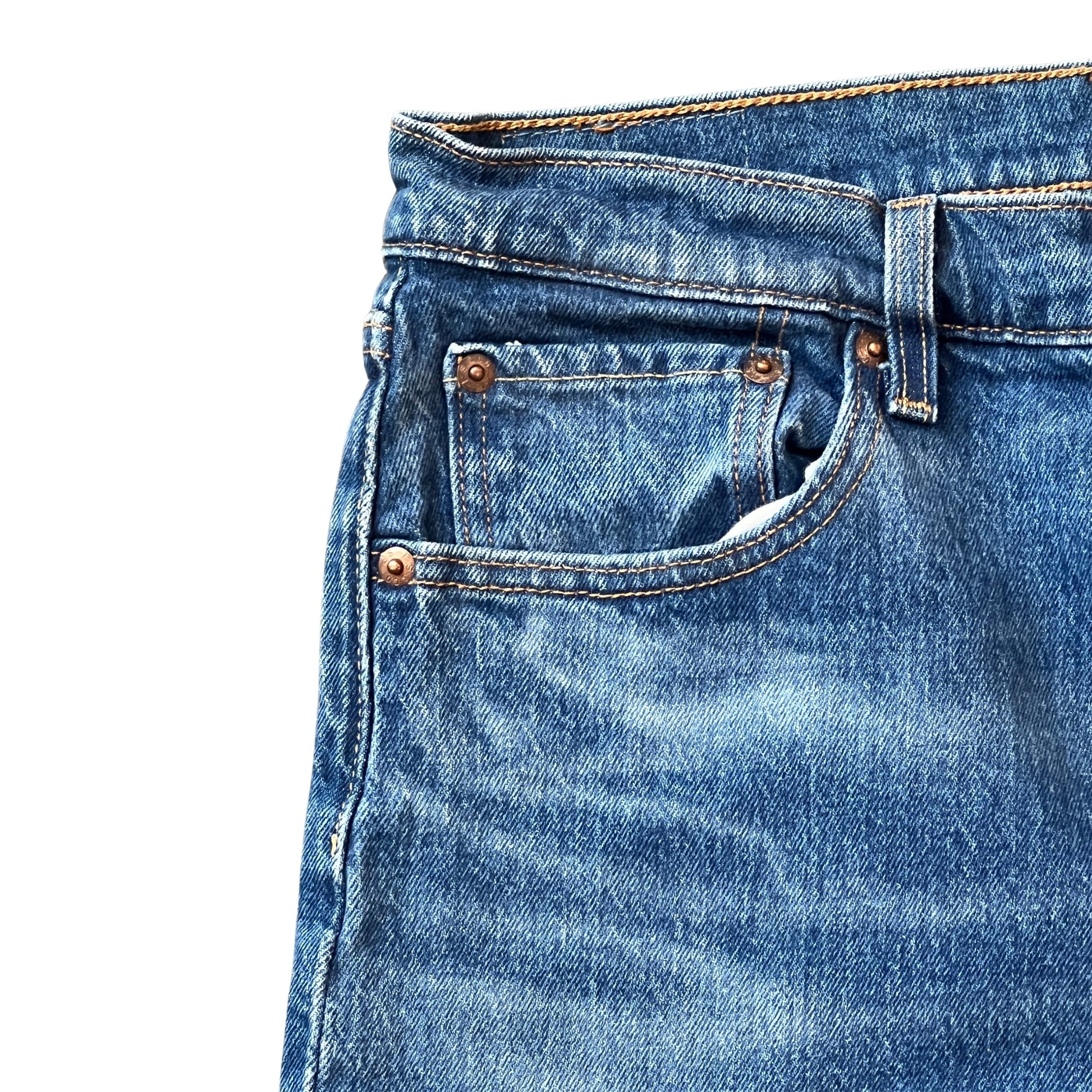 Vintage Clothing: Vintage Denim Levis, The Light Raw Hem by Bella Cucina – Vintage Clothing: Denim