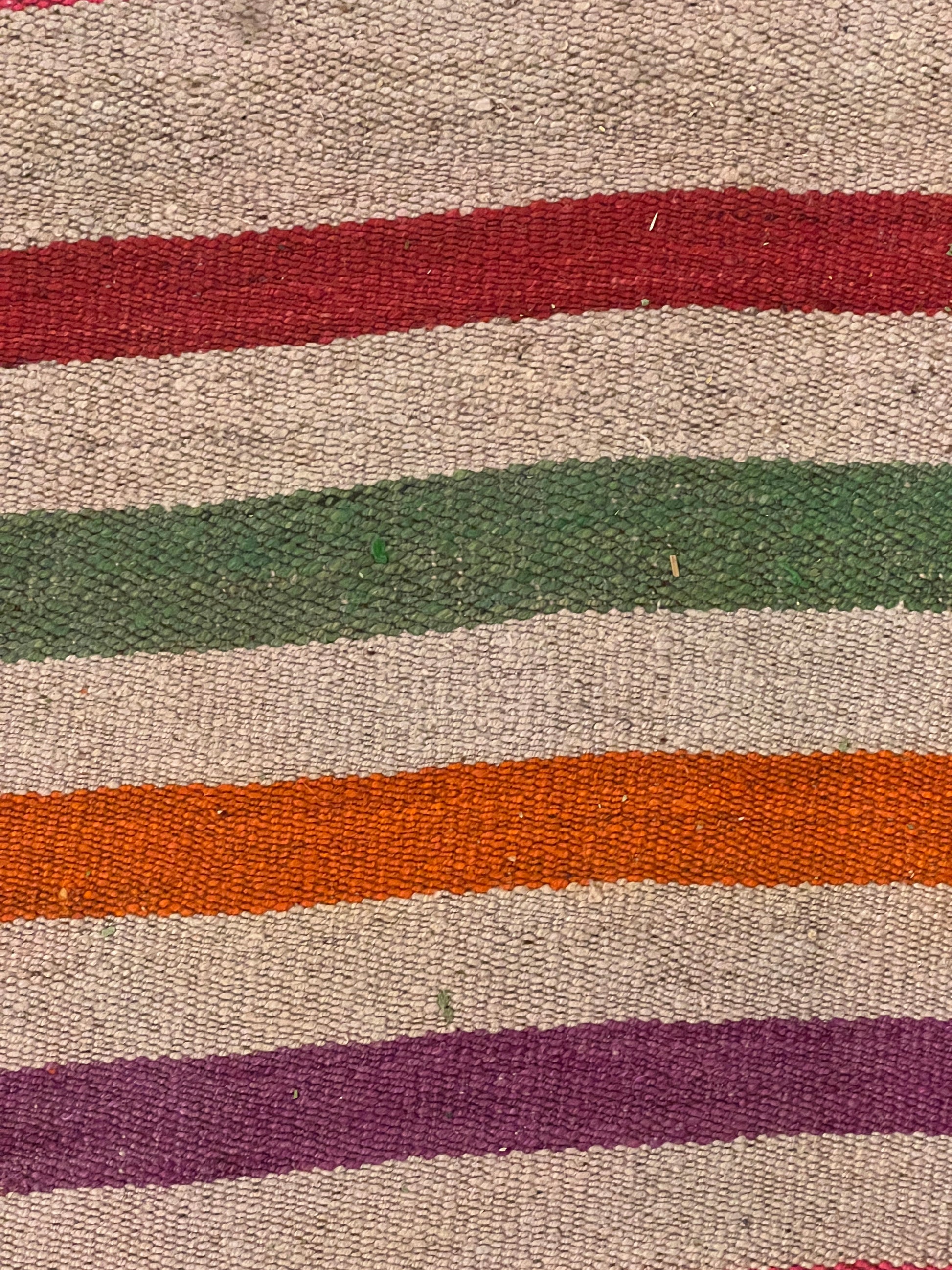Bella Cucina - Vintage Hand - loomed Peruvian Frazada rugs - 