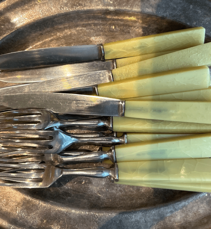Vintage Italian Bakelite Forks & Knives - set of 6 by Bella Cucina –