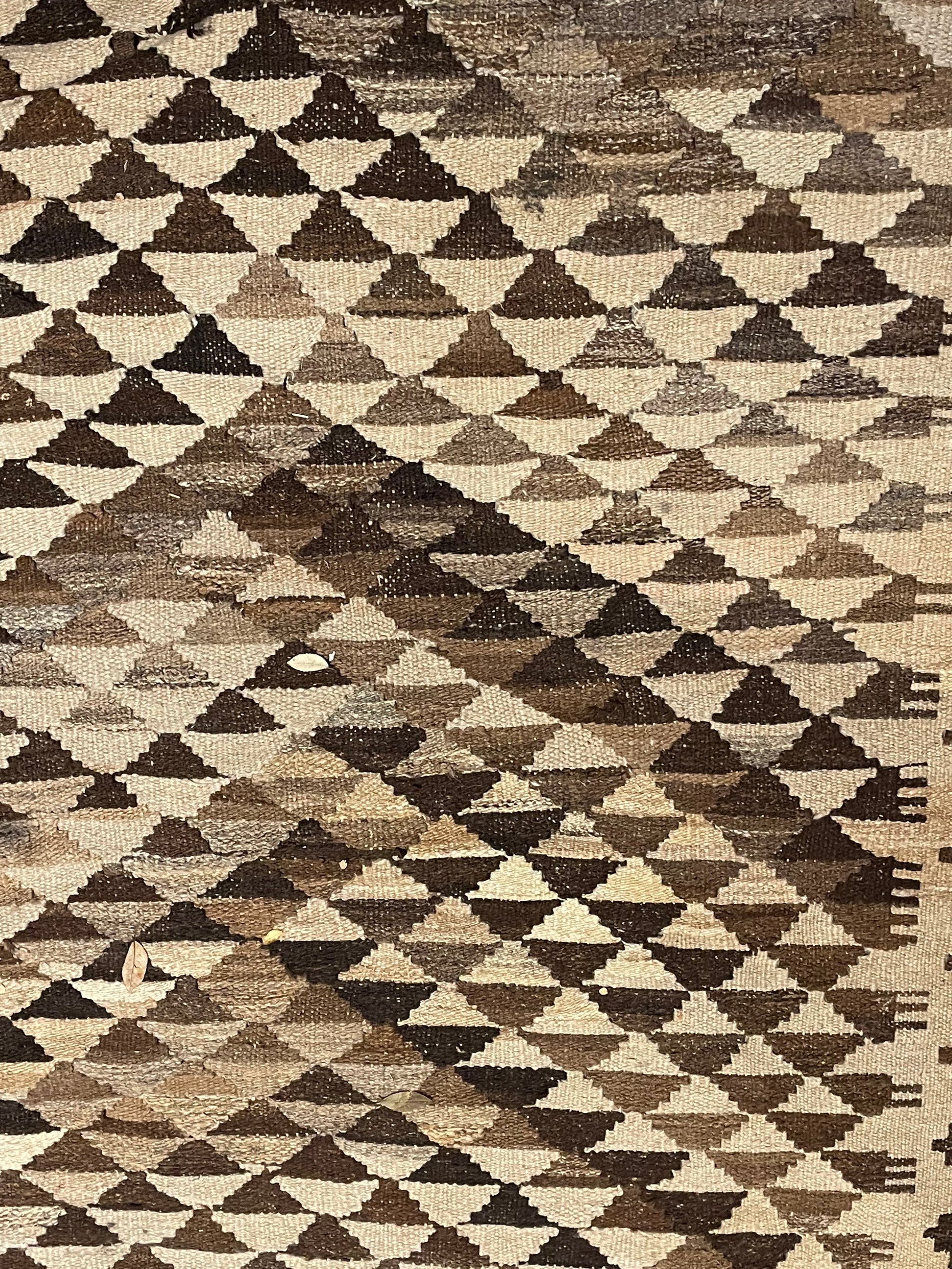 Bella Cucina - Vintage Tibetan Rugs - 