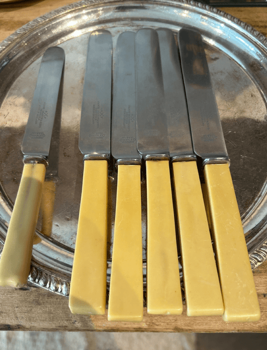 Vintage Yellow Bakelite or white bone color knives - sold by the each by Bella Cucina –