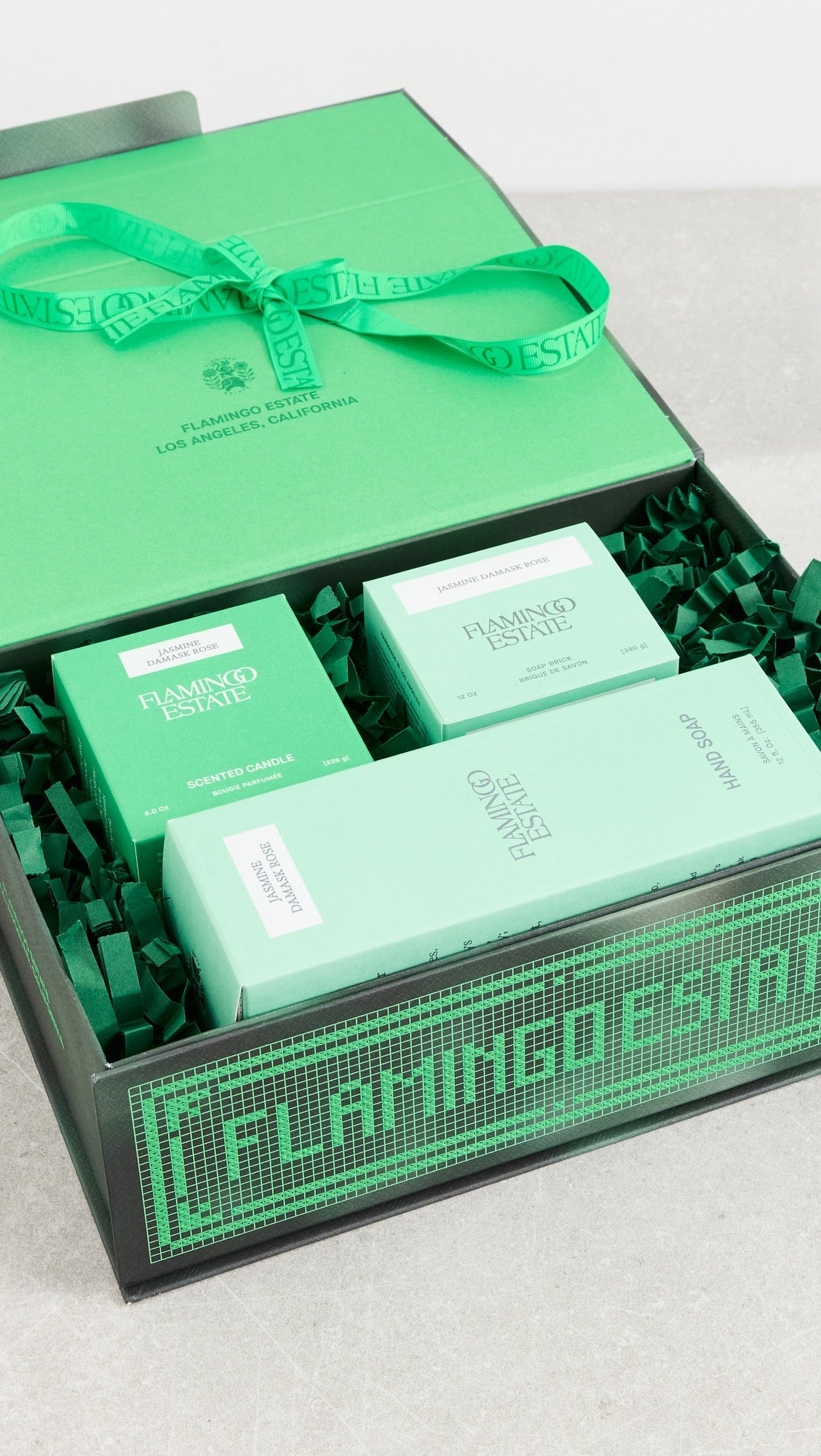 Wellness: Flamingo Estate Jasmine & Rose Bath Set by Bella Cucina – Wellness: Bath Set