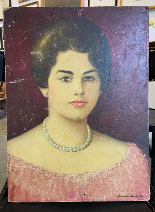 Vintage Portrait of Lady with Pearls