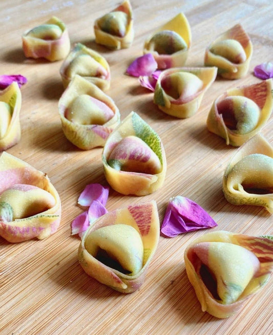 Make your own fresh Pasta with Fresh Flowers Class / Sunday, May 3rd by Bella Cucina –